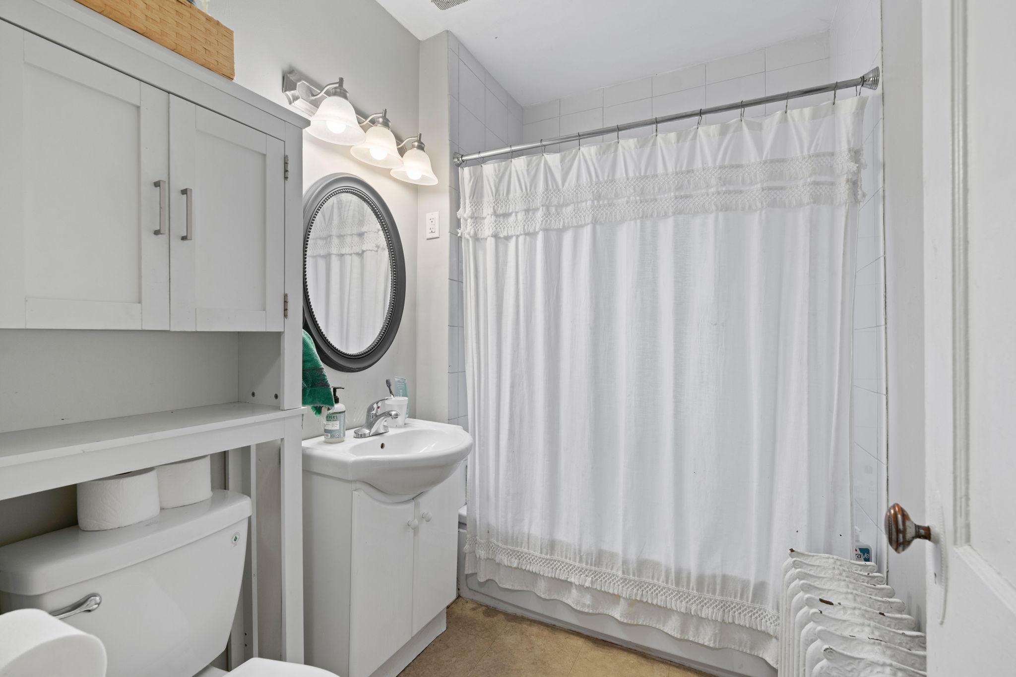 59-web-or-mls-2305 Garfield Ave-59.jpg