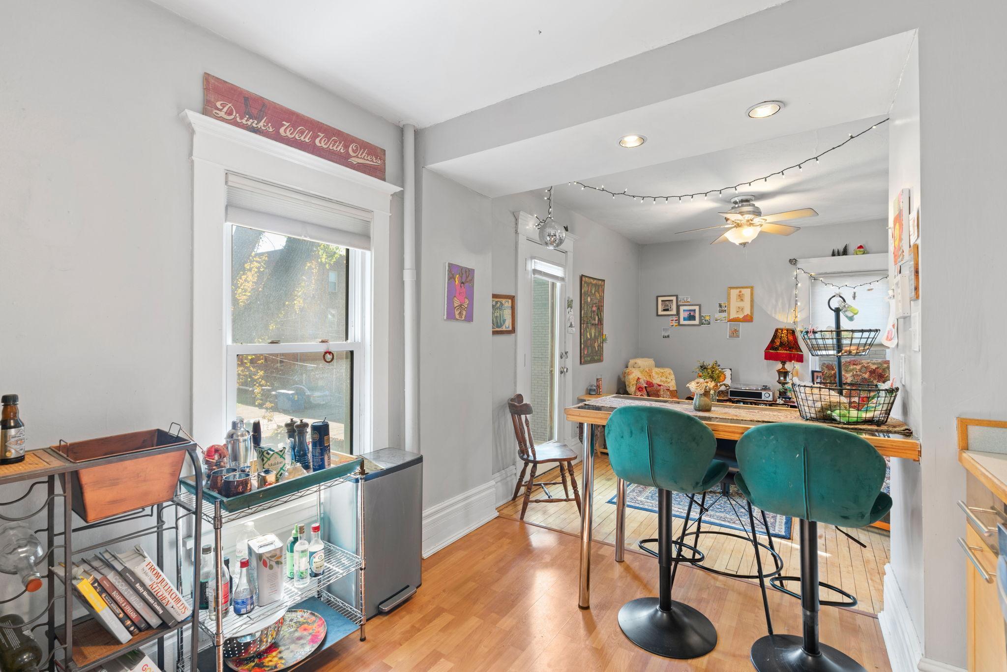 51-web-or-mls-2305 Garfield Ave-51.jpg