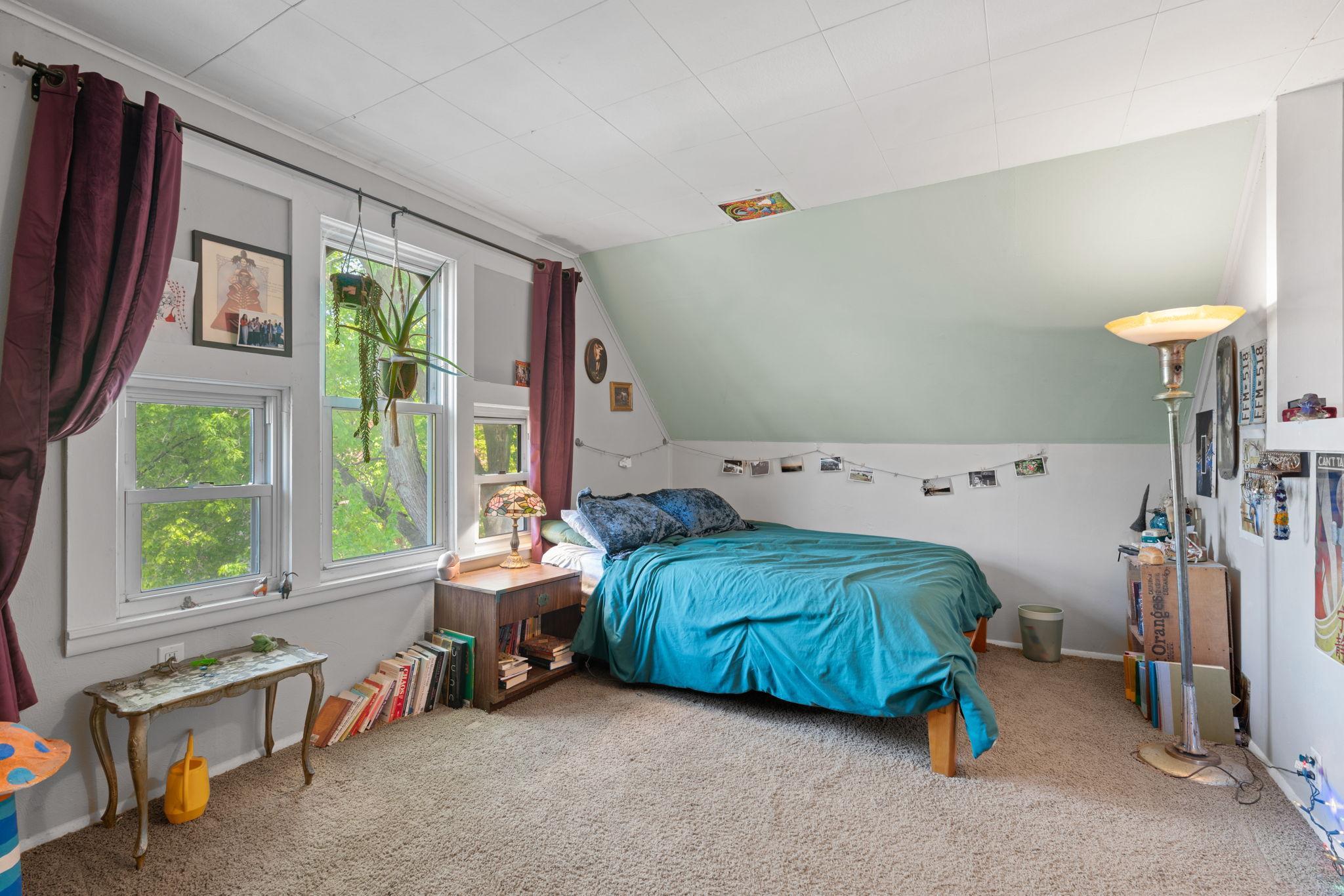 61-web-or-mls-2305 Garfield Ave-61.jpg