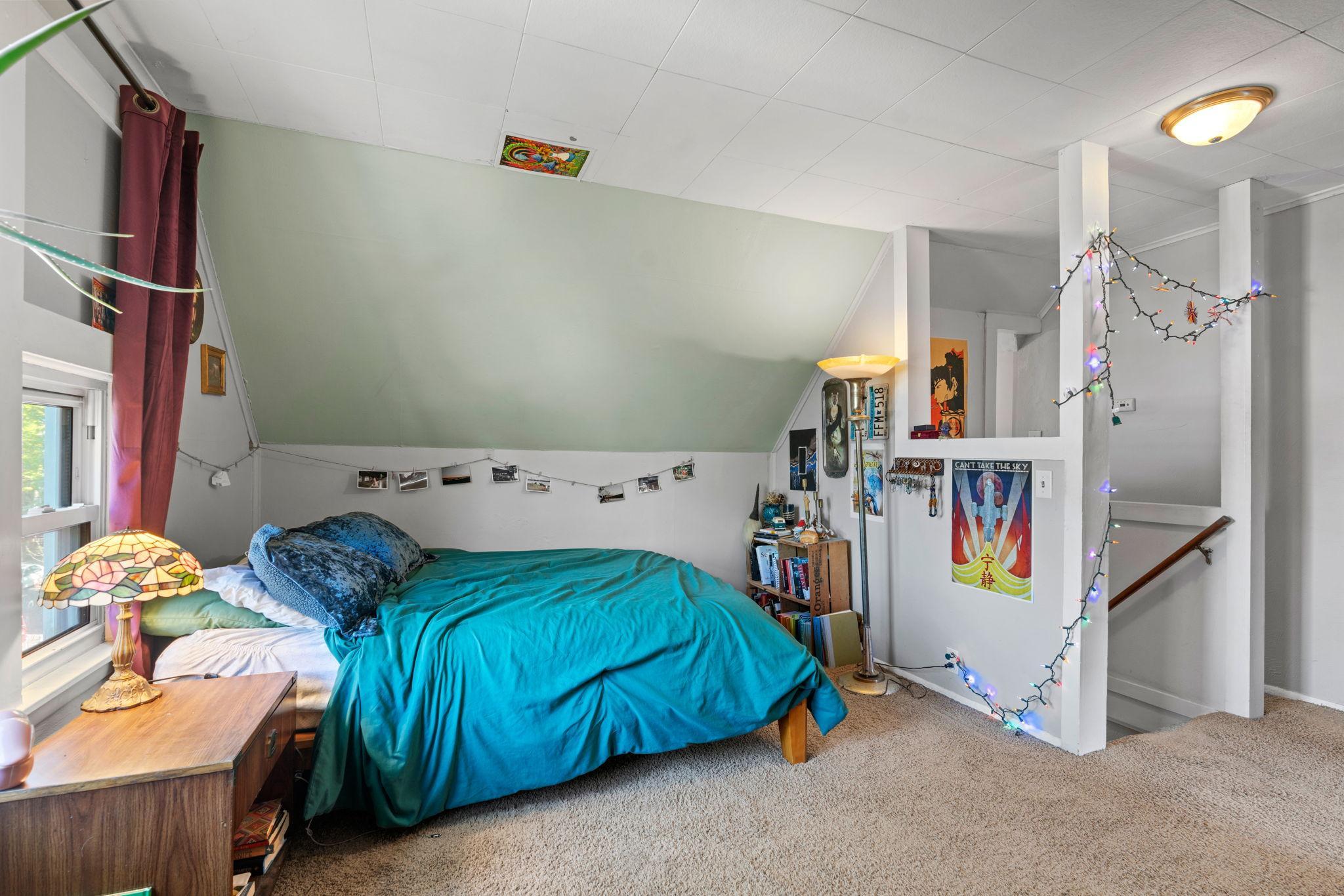 62-web-or-mls-2305 Garfield Ave-62.jpg