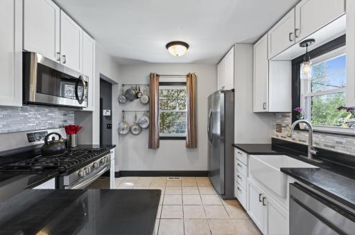 4048 17th Avenue S, Minneapolis, MN 55407