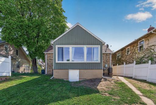 4048 17th Avenue S, Minneapolis, MN 55407
