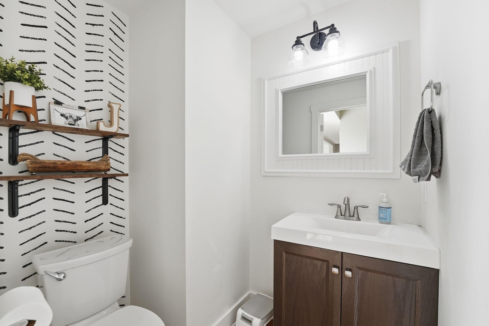 Main Level 1/2 Bath