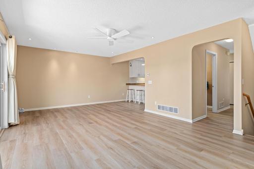 712 Stewart Avenue, Saint Paul, MN 55102
