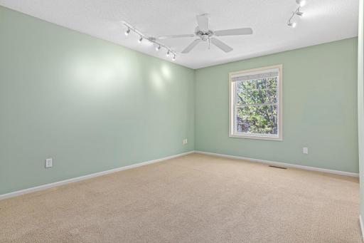 712 Stewart Avenue, Saint Paul, MN 55102