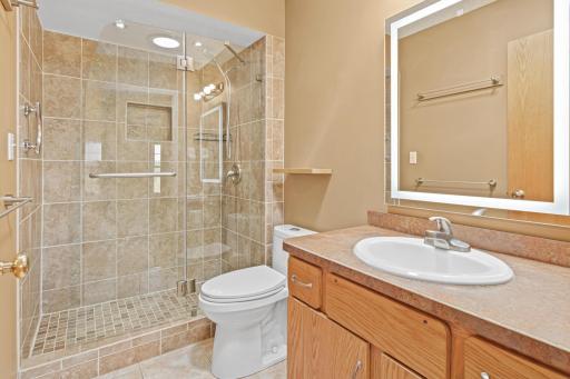 712 Stewart Avenue, Saint Paul, MN 55102