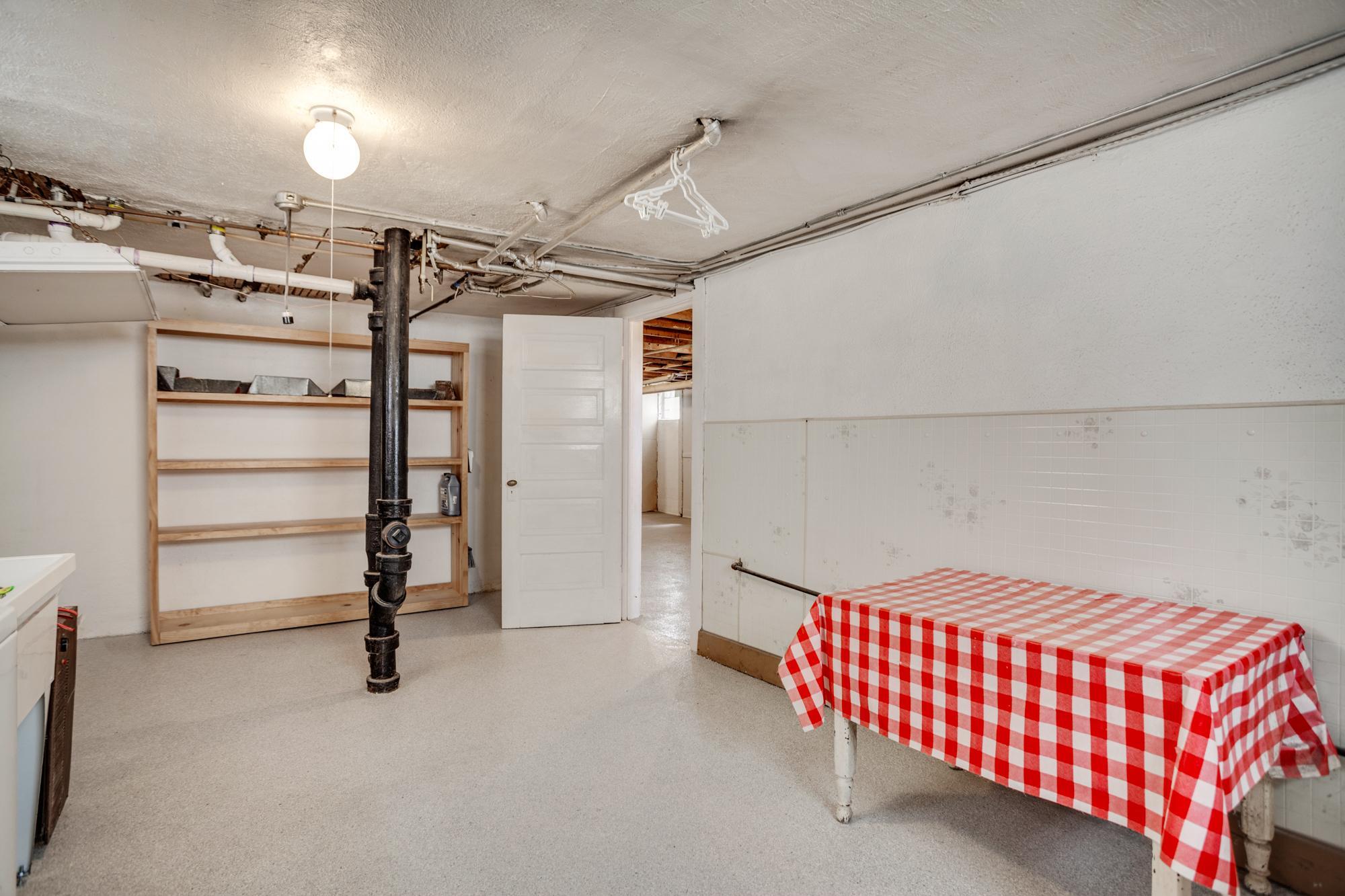 Large laundry room