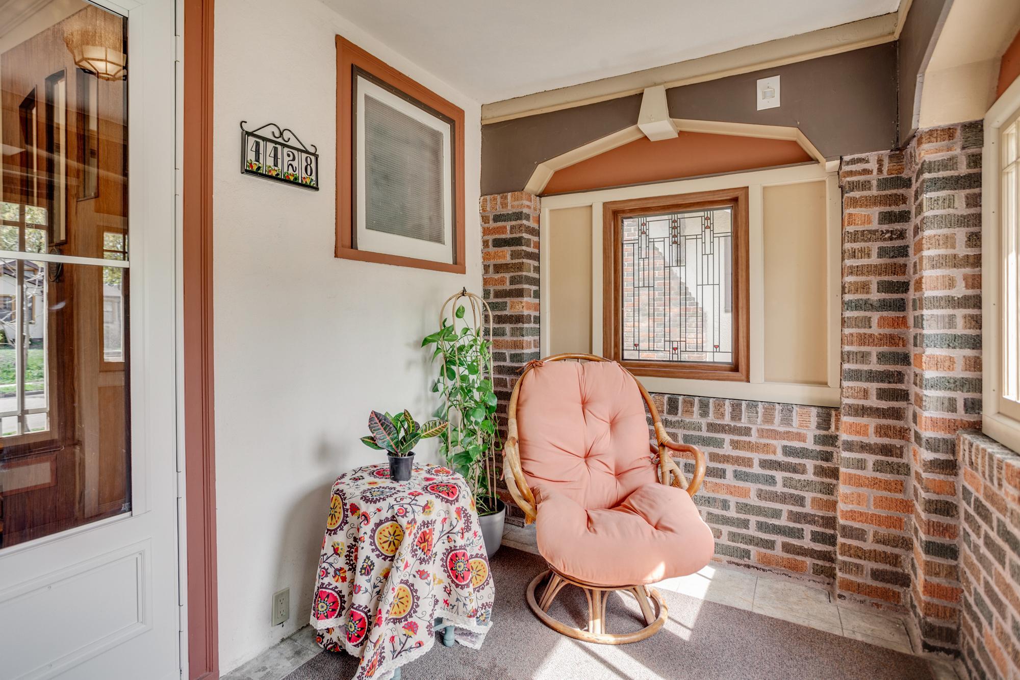 Enjoy the 3-season porch