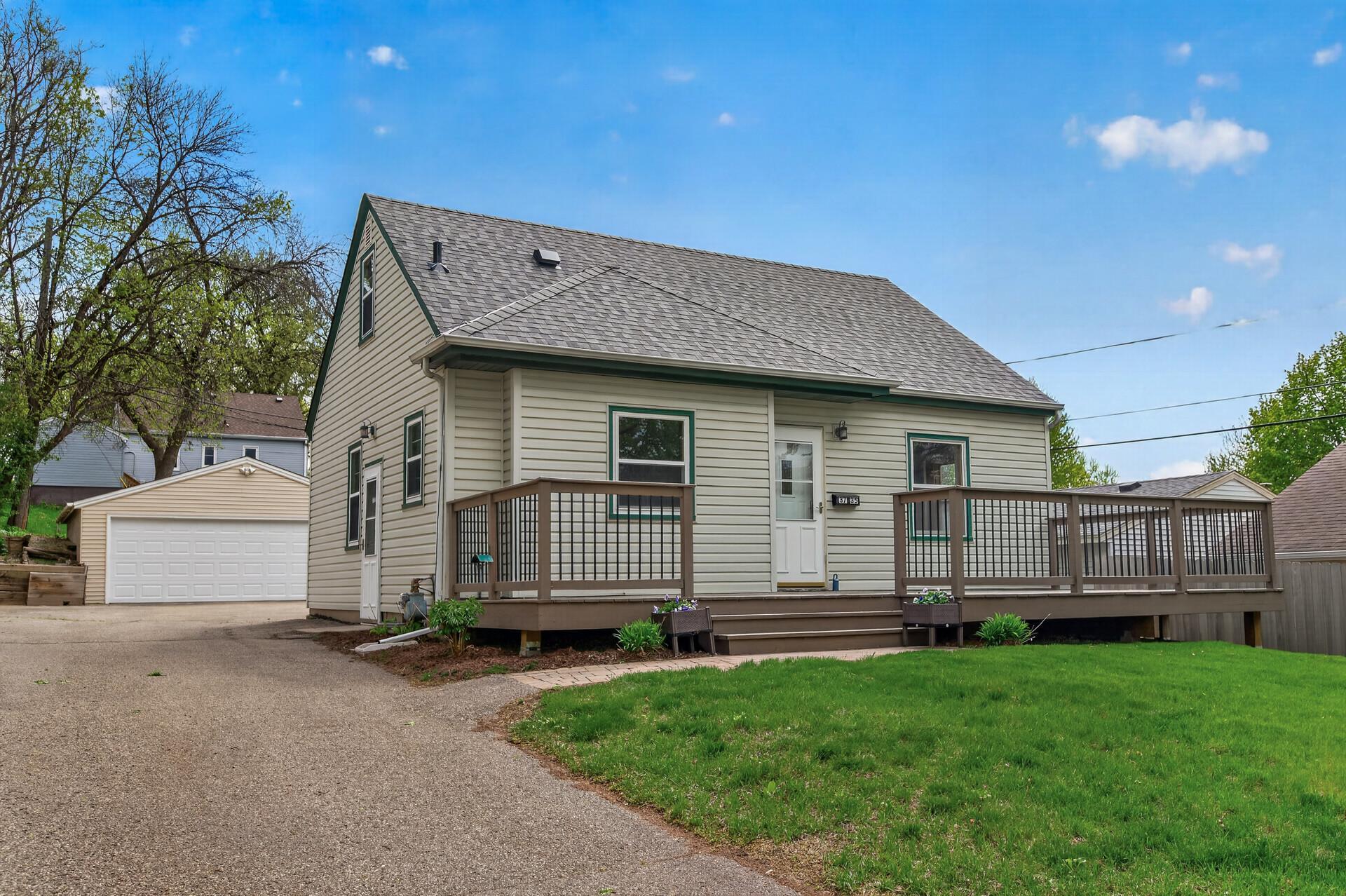 Welcome to 3735 Sumter Avenue