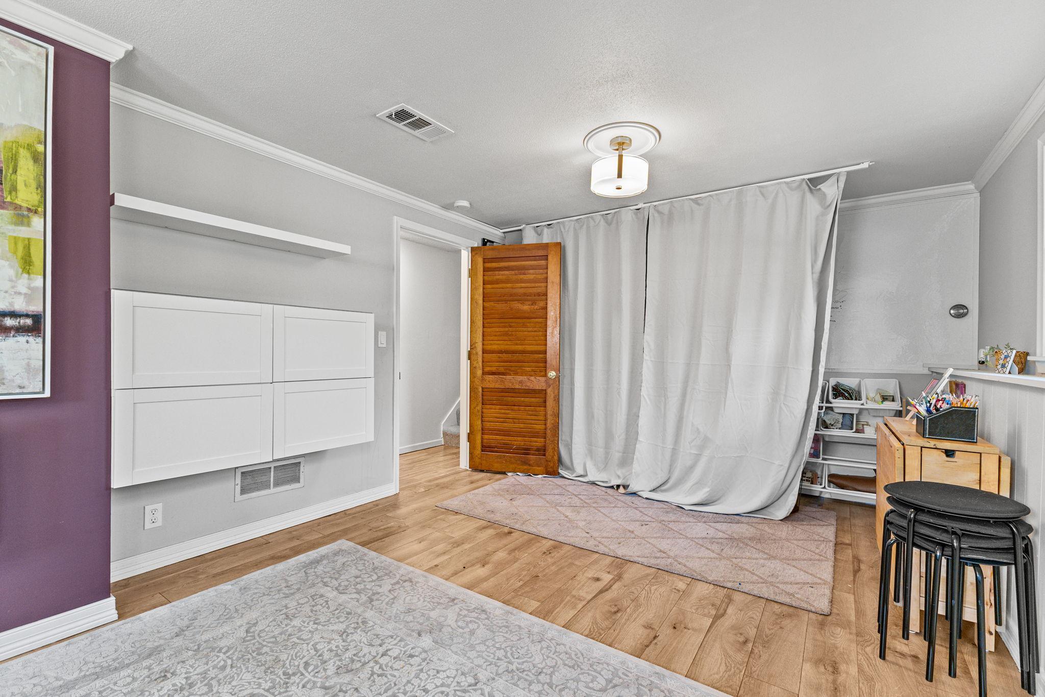 Vivid Spaces_8845 23rd Ave N_129.jpg