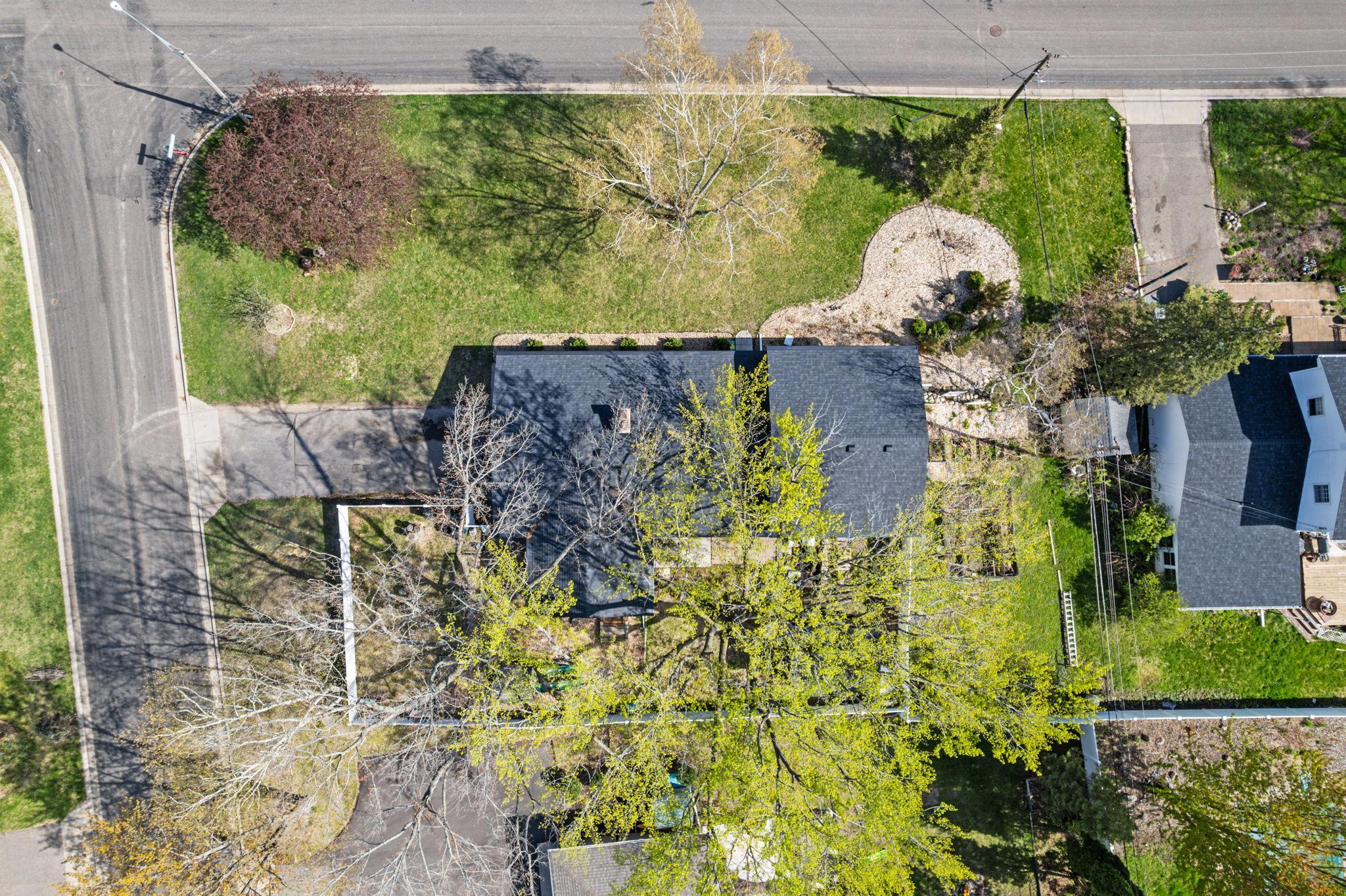 Vivid Spaces_8845 23rd Ave N_102.jpg