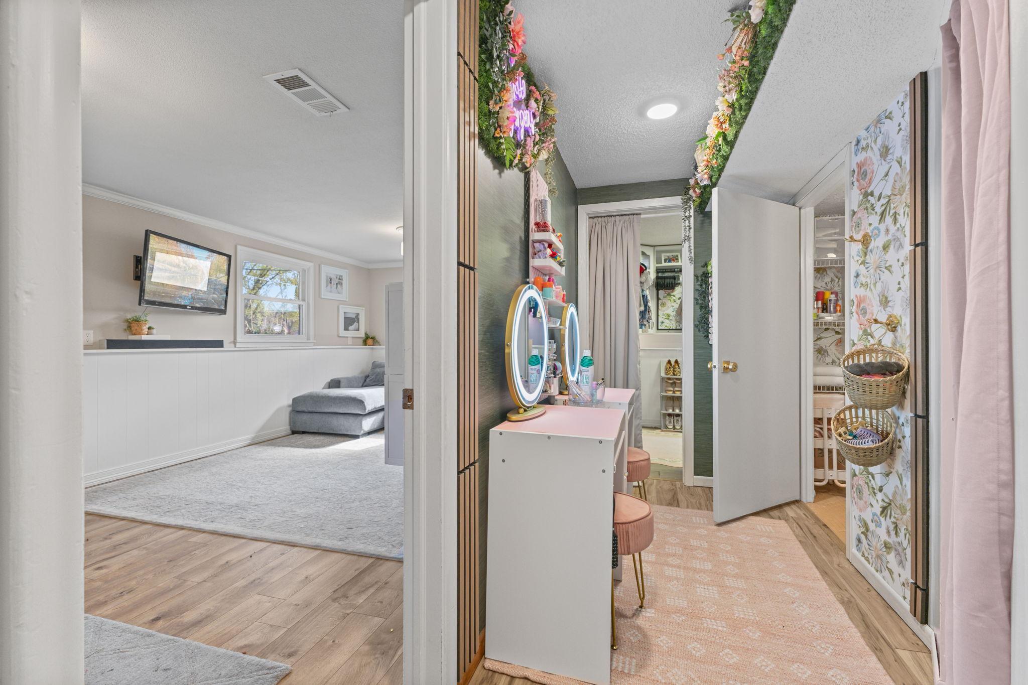 Vivid Spaces_8845 23rd Ave N_130.jpg