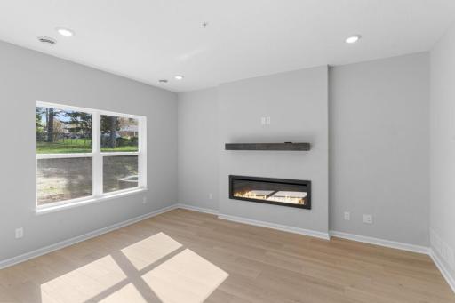 1526 Trellis Lane, West Saint Paul, MN 55118