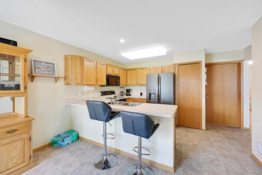 9462 Prairieview Trail N, Champlin, MN 55316