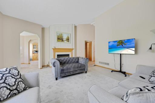 9462 Prairieview Trail N, Champlin, MN 55316