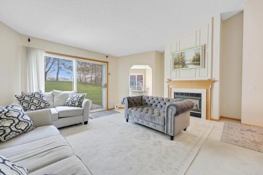 9462 Prairieview Trail N, Champlin, MN 55316