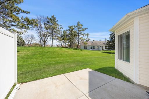 9462 Prairieview Trail N, Champlin, MN 55316