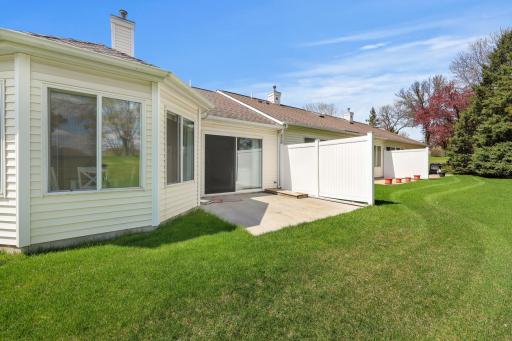 9462 Prairieview Trail N, Champlin, MN 55316