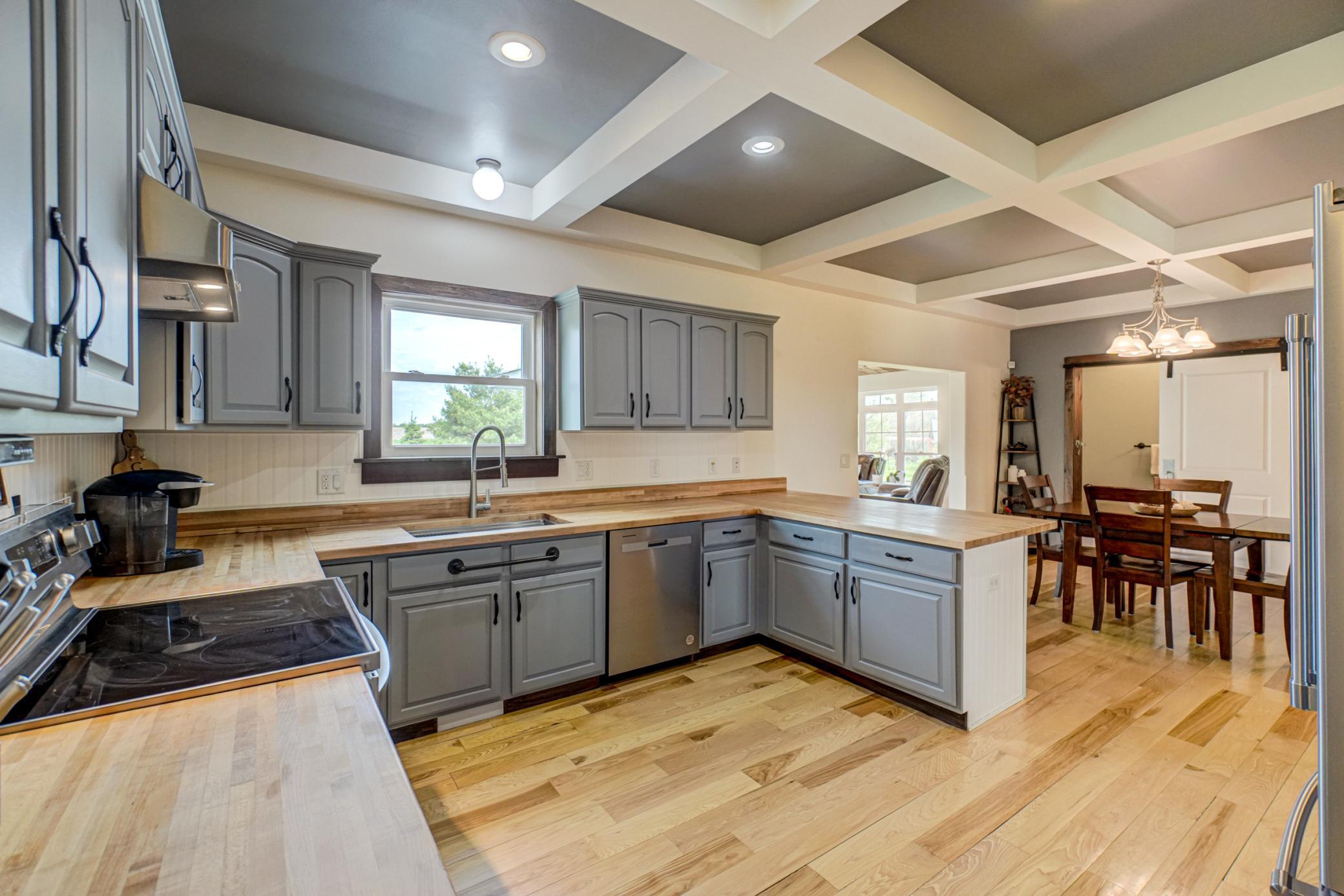 706 County Road H-59.jpg