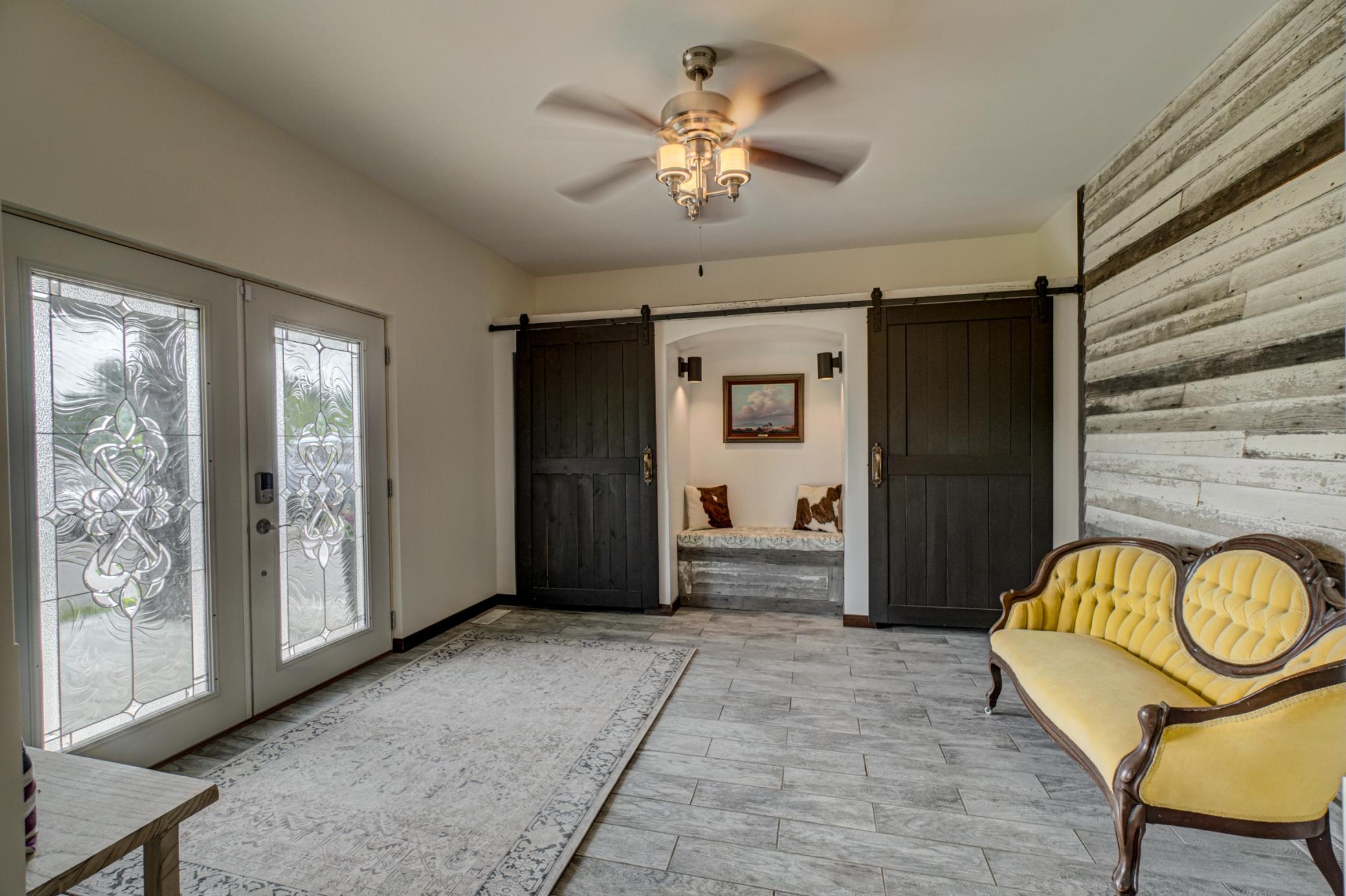 706 County Road H-34.jpg