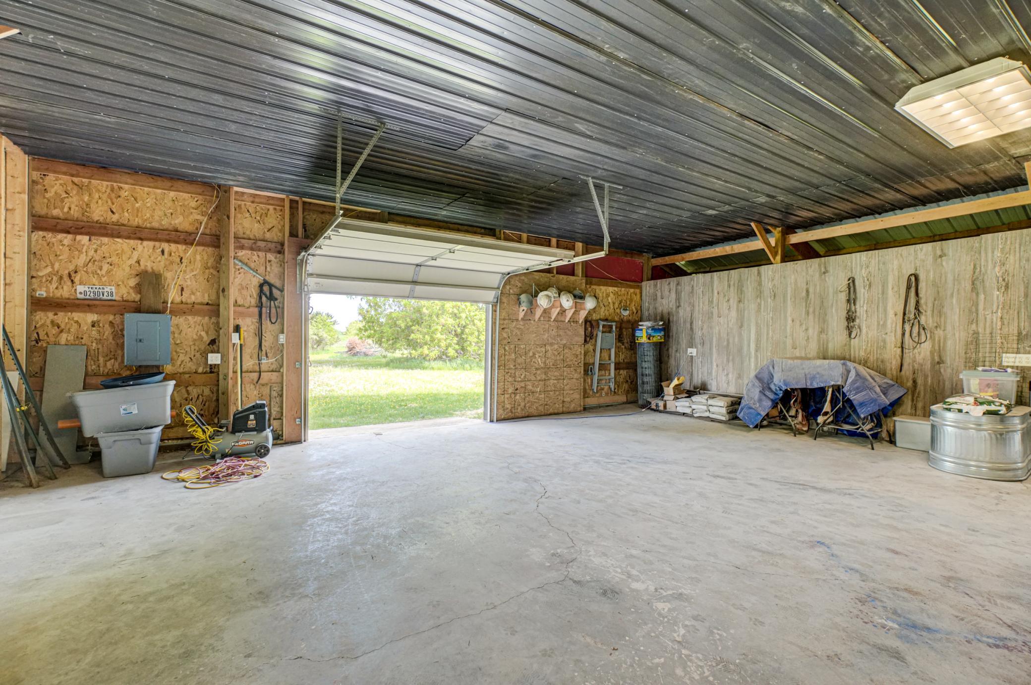 706 County Road H-102.jpg