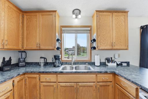 26173 Goodview Avenue, Wyoming, MN 55092