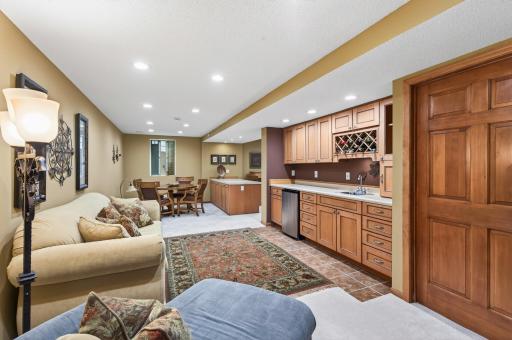 3771 Mount Vernon Lane, Saint Paul, MN 55129