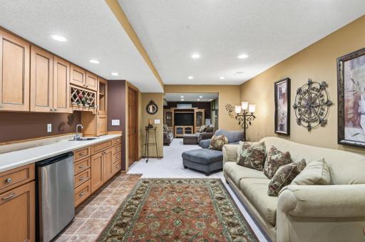 3771 Mount Vernon Lane, Saint Paul, MN 55129
