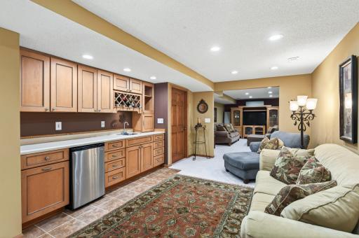 3771 Mount Vernon Lane, Saint Paul, MN 55129
