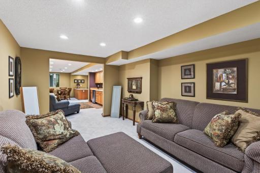 3771 Mount Vernon Lane, Saint Paul, MN 55129