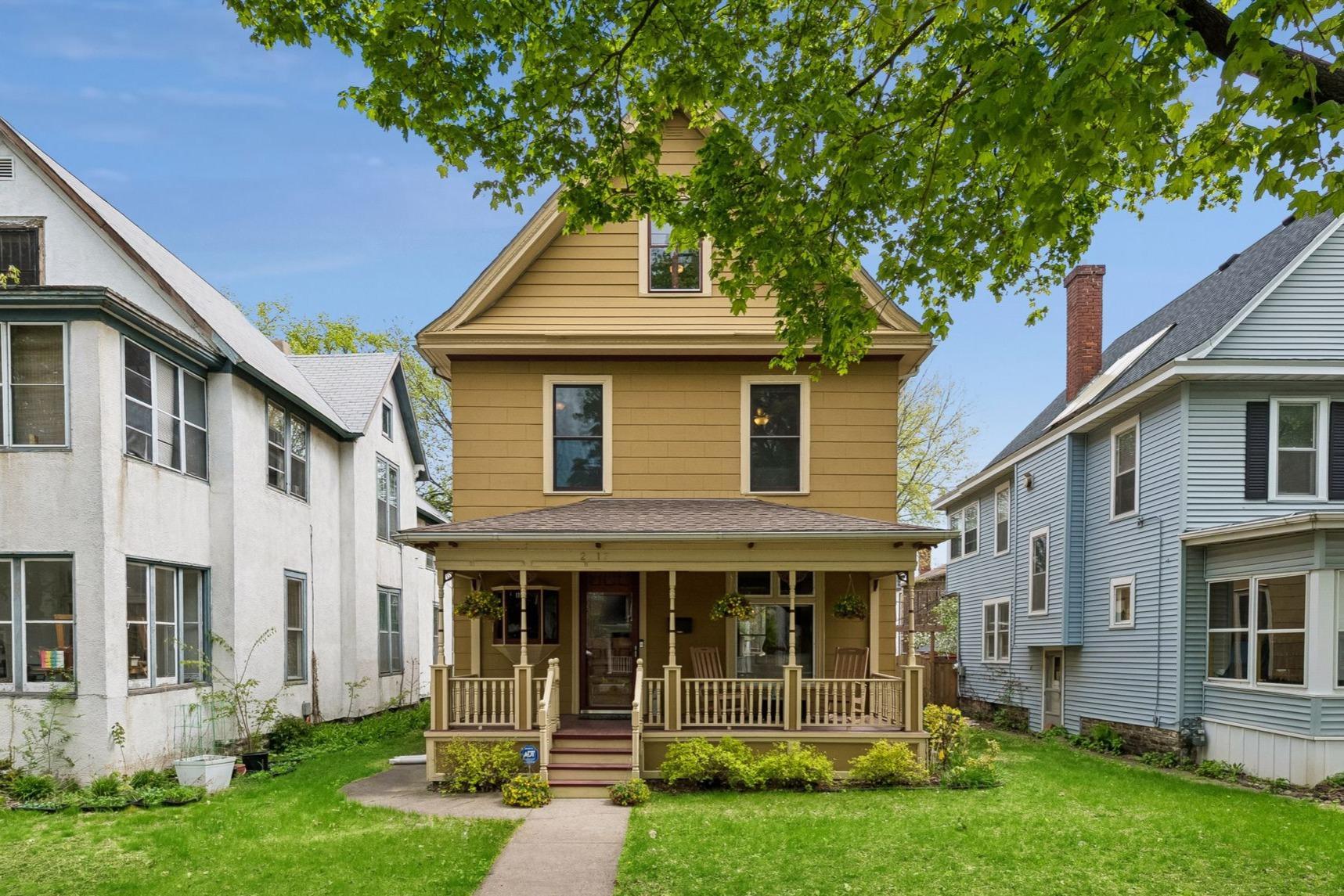 2717 Emerson Avenue South - Spacecrafting - front.JPG