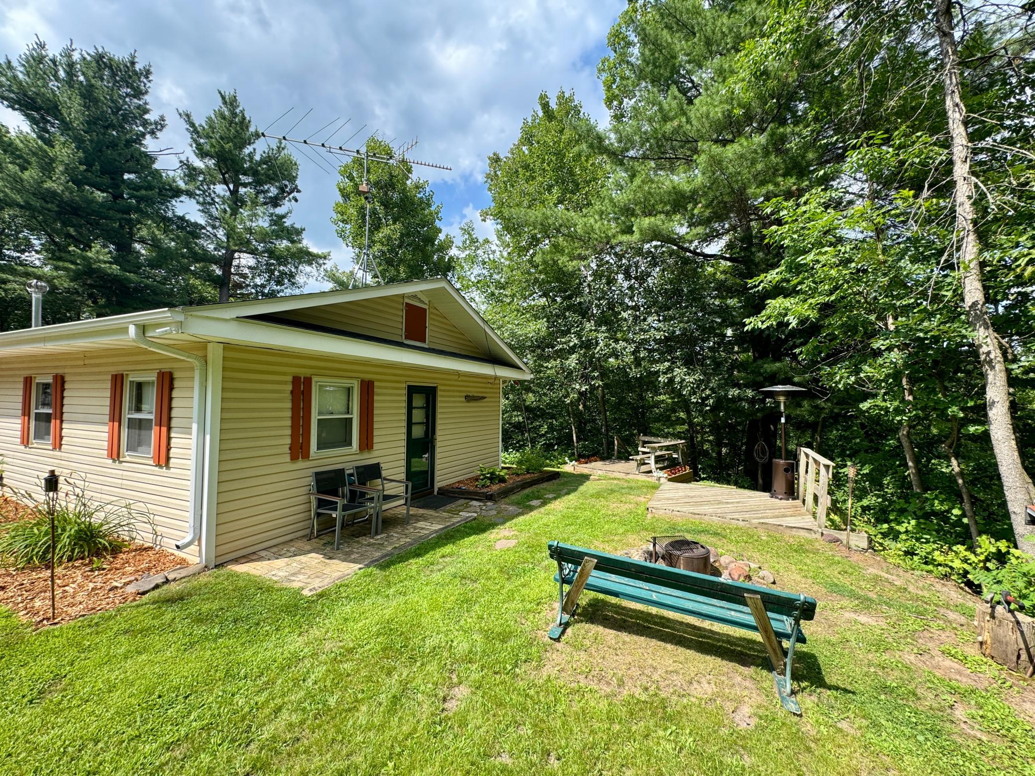 CABIN EAST.jpg