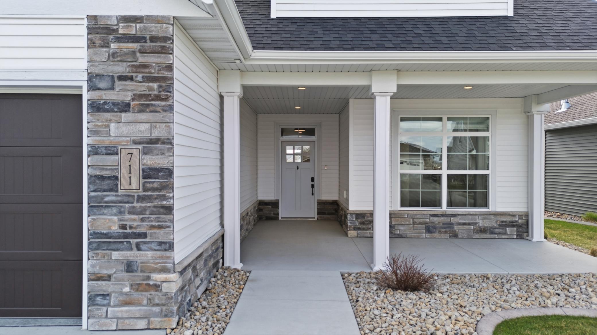 Front Patio/Entry