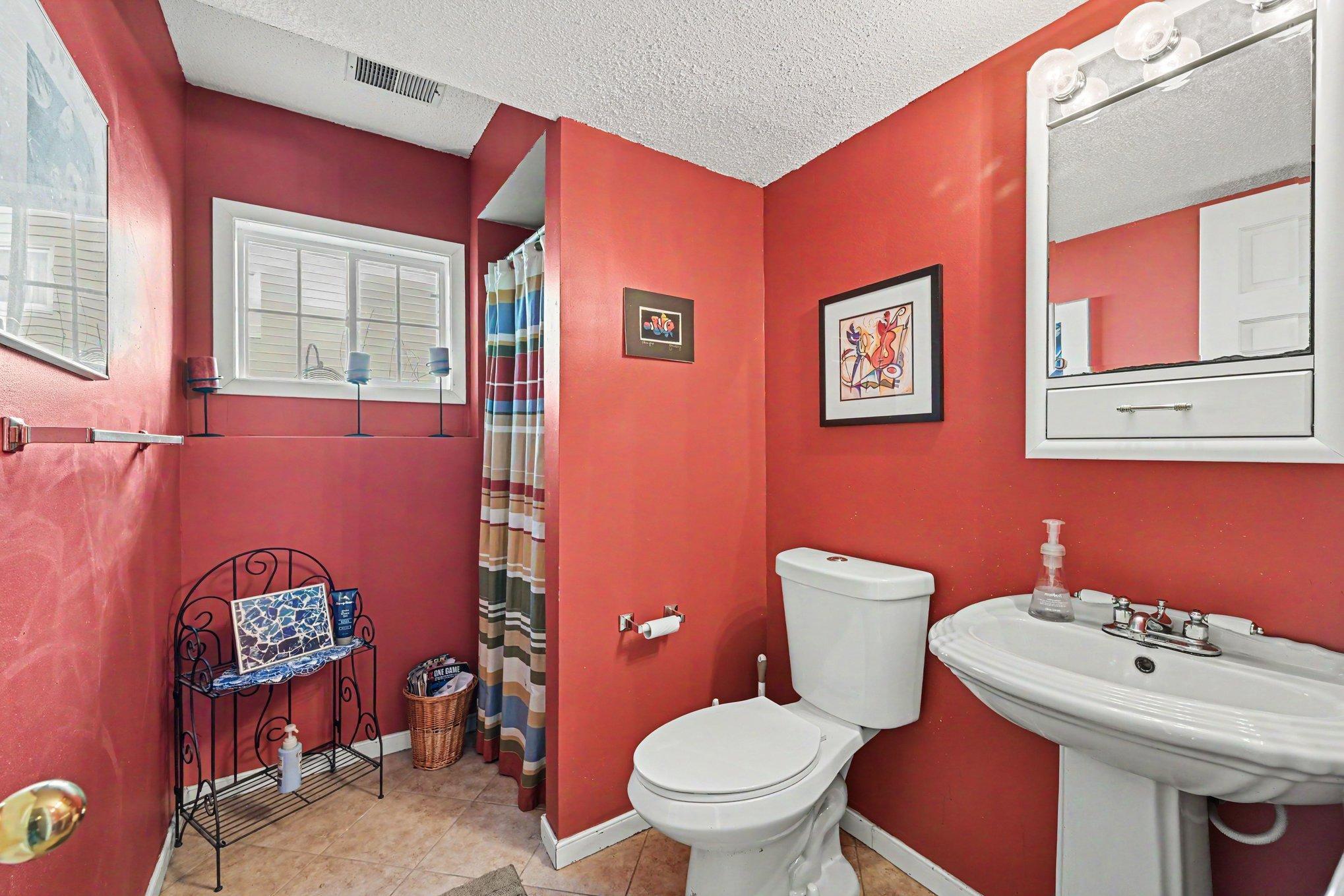 3/4 Bath LL