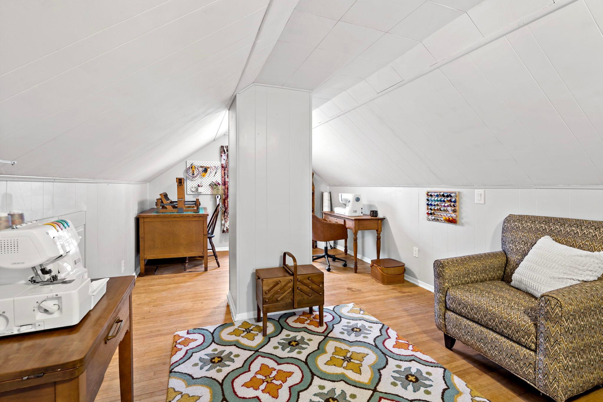 Fabulous upper level