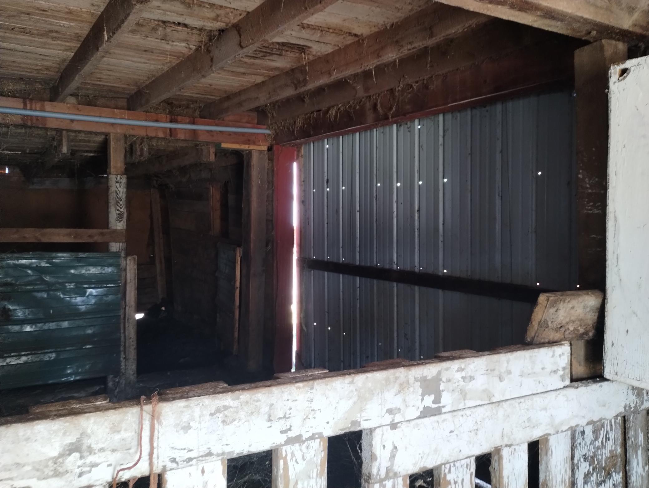 Sliding door on barn