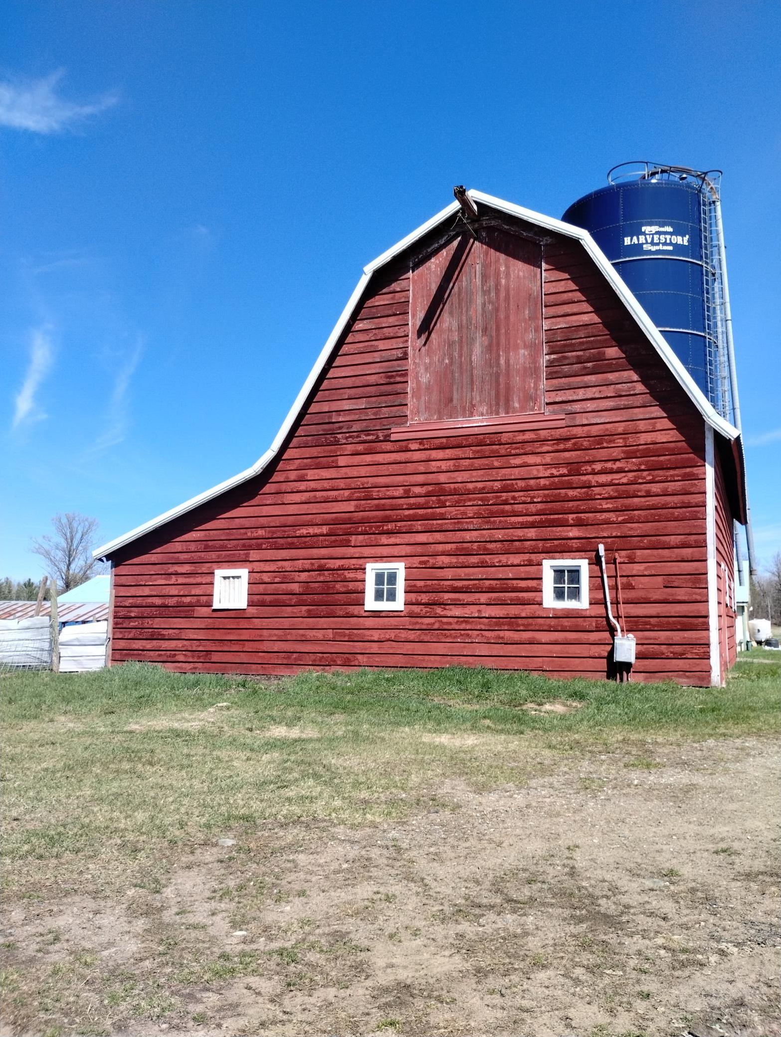 35x40 Barn with pens for livestock