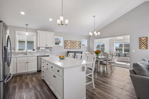 6186 Quenroe Avenue NE, Elk River, MN 55330