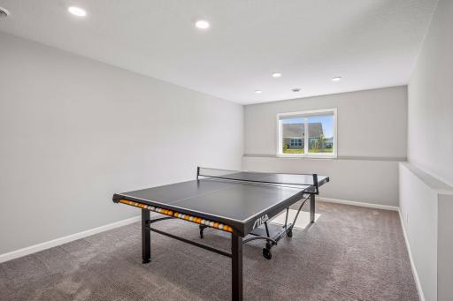 6186 Quenroe Avenue NE, Elk River, MN 55330
