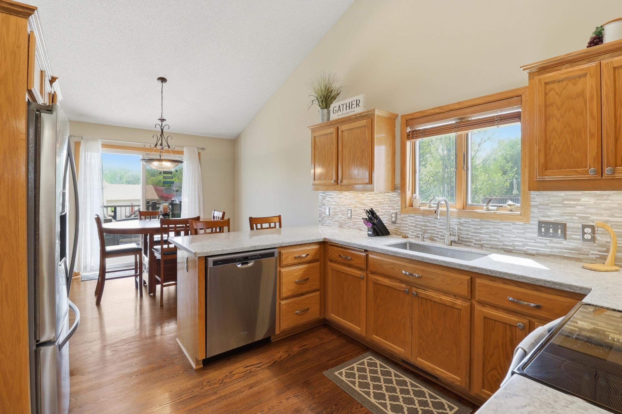 Kitchen - Main Floor