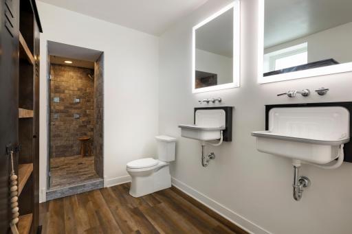 3rd Floor Owners Suite Bathroom