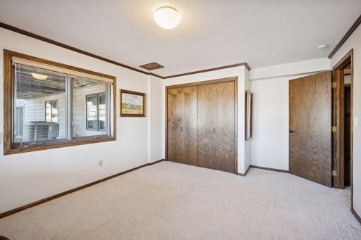 972 Rolling Greens Lane NW, Hutchinson, MN 55350