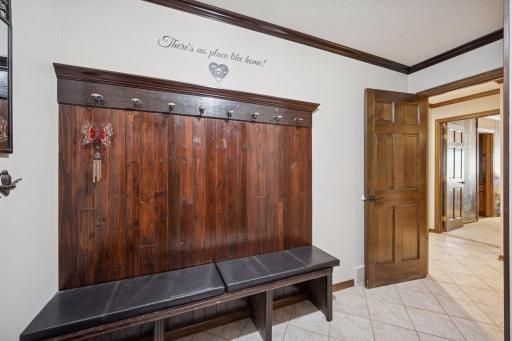 972 Rolling Greens Lane NW, Hutchinson, MN 55350