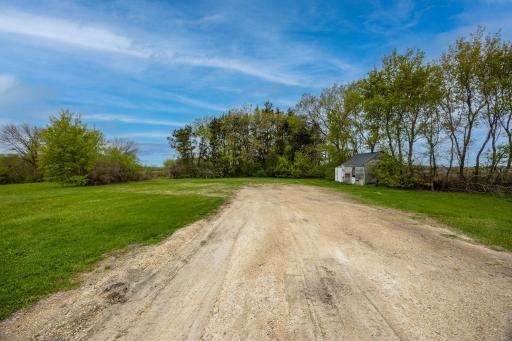 325 County Road 6 SW, Howard Lake, MN 55349