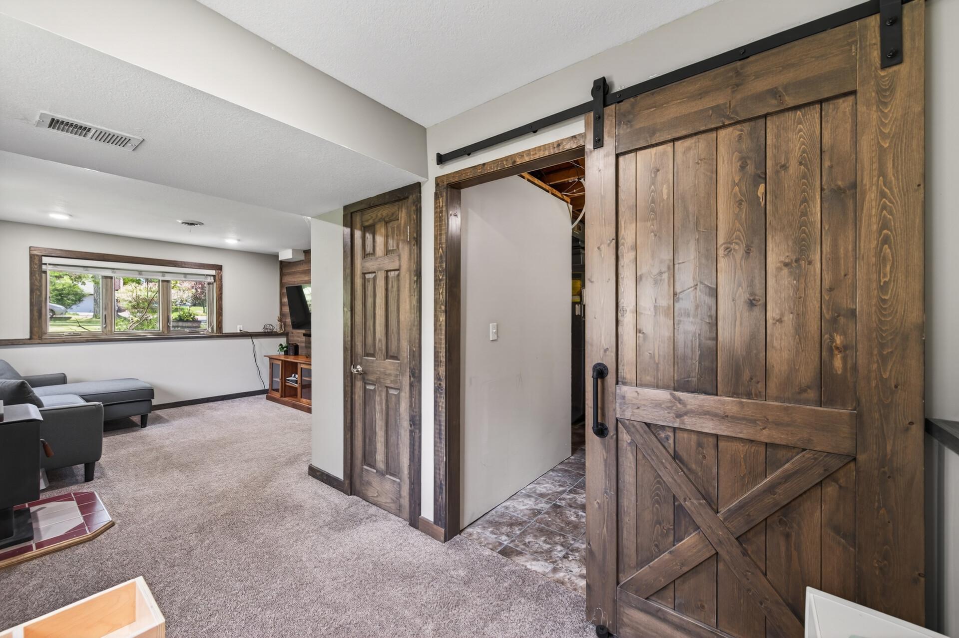Barn doors to hide the laundry
