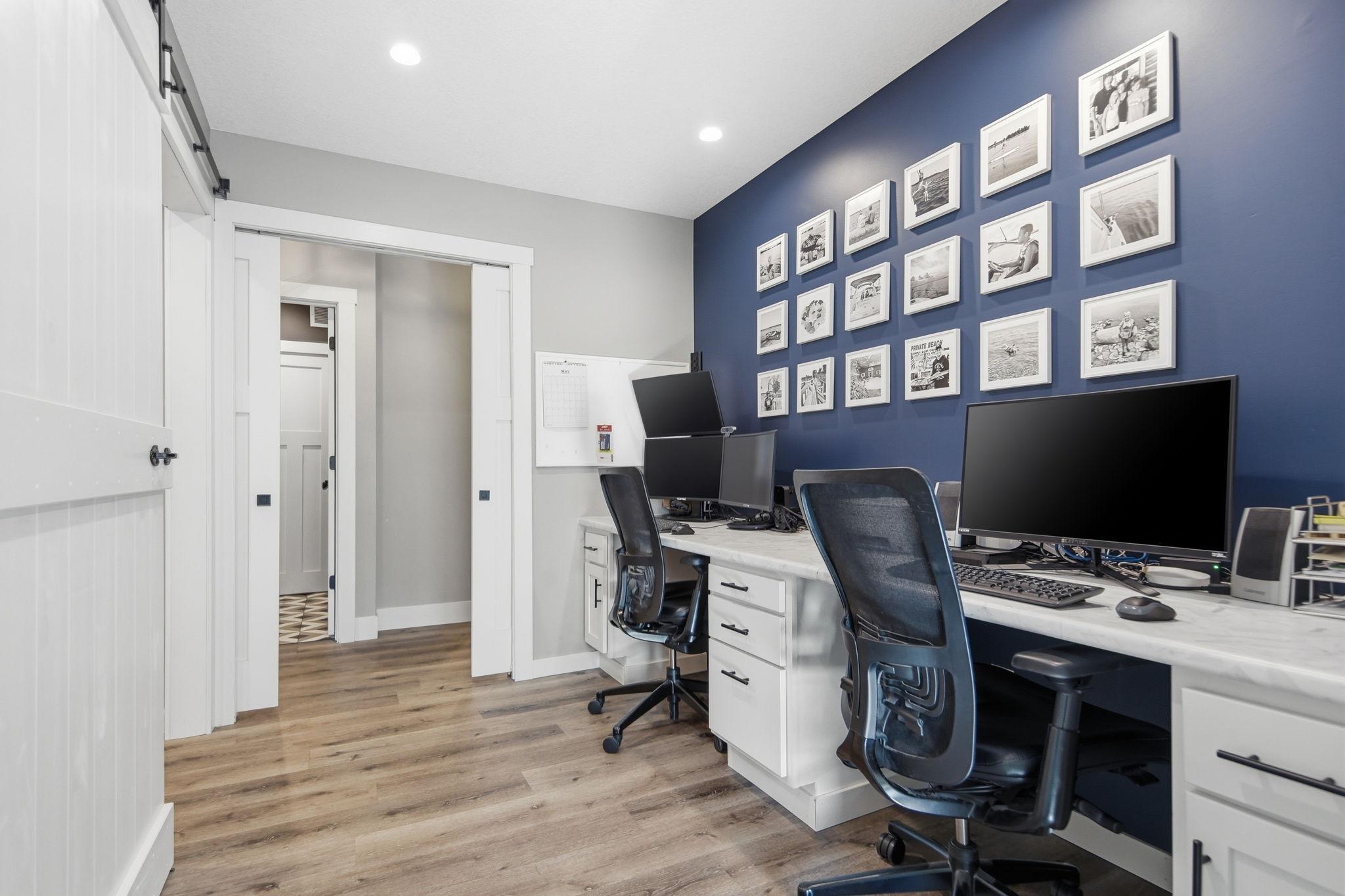 Double office OR kids' study area