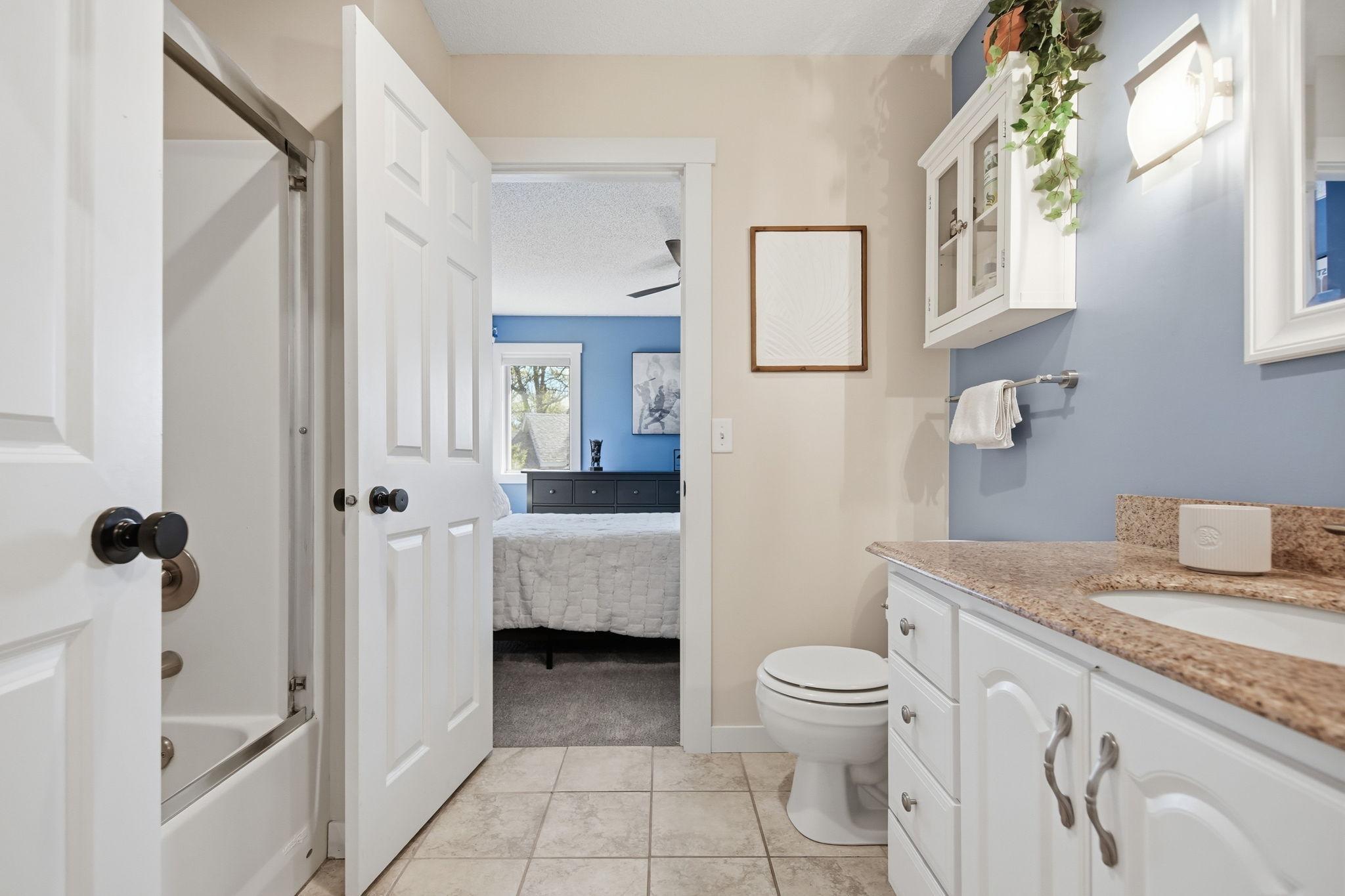 Connecting to the third bedroom