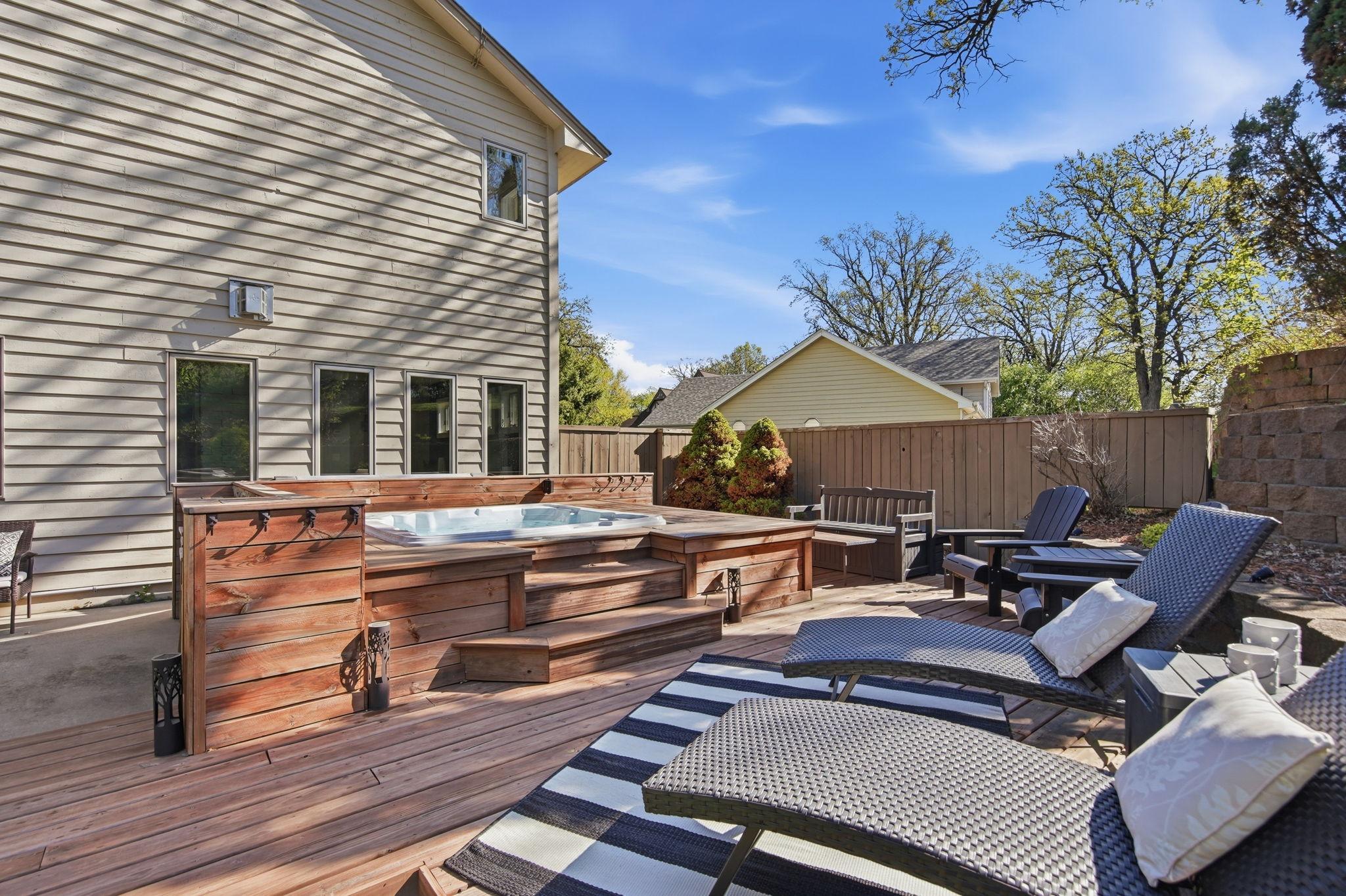 Entertaining with many seating areas
