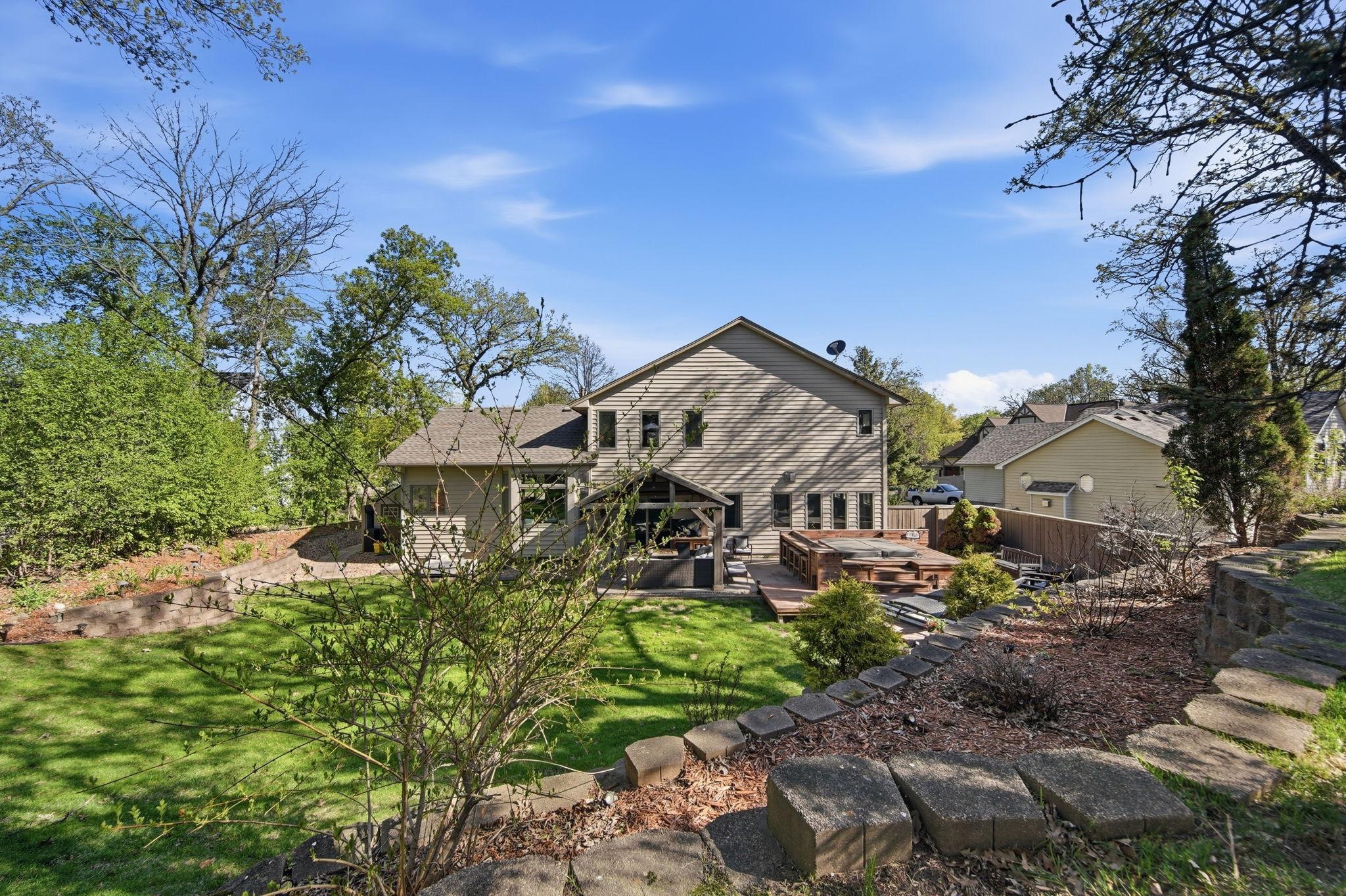 An overview of the entertaining oasis