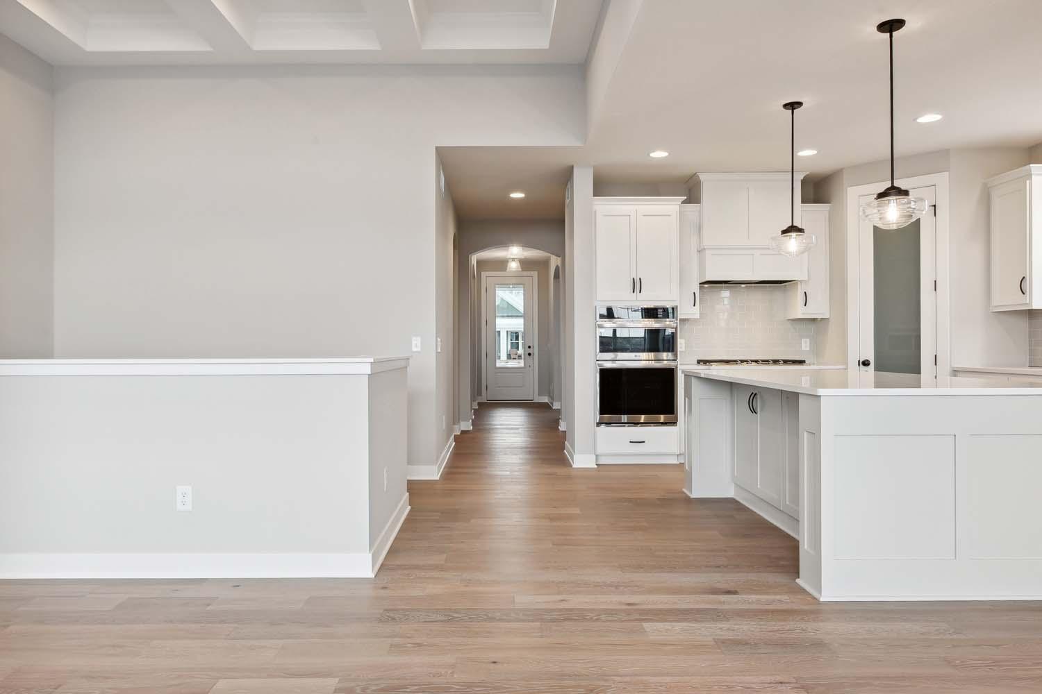 Kitchen - Picture of Similar Home